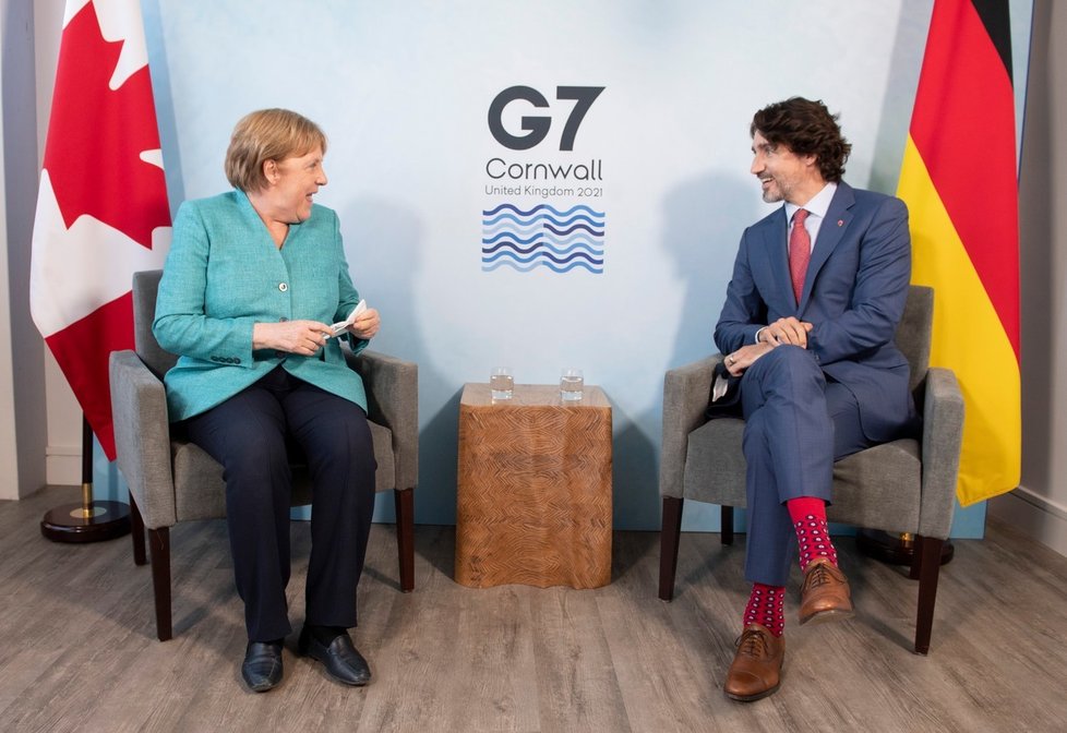 Justin Trudeau a Angela Merkel.