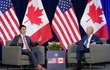 Kanadský premiér Justin Trudeau s americkým prezidentem Bidenem