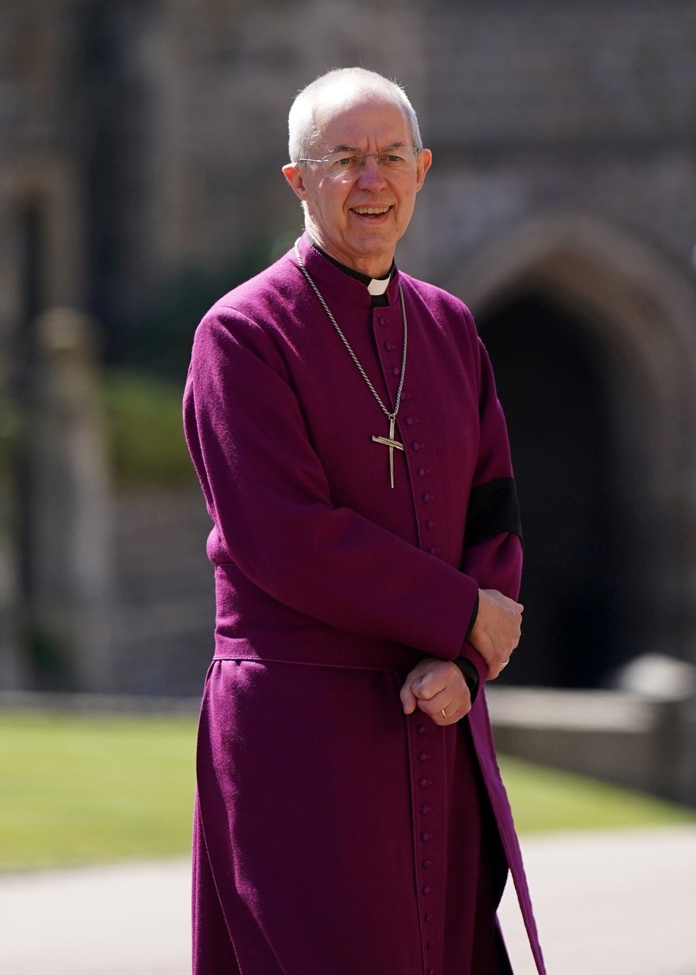 Arcibiskup z Canterbury Justin Welby vyčkává na zahájení zádušní mše