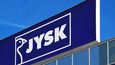 Nedostatek materiálu řeší v Česku i dánský prodejce Jysk. Dopady se však tolik netýkají skladů se zbožím, jako spíše rekonstrukcí prodejen.