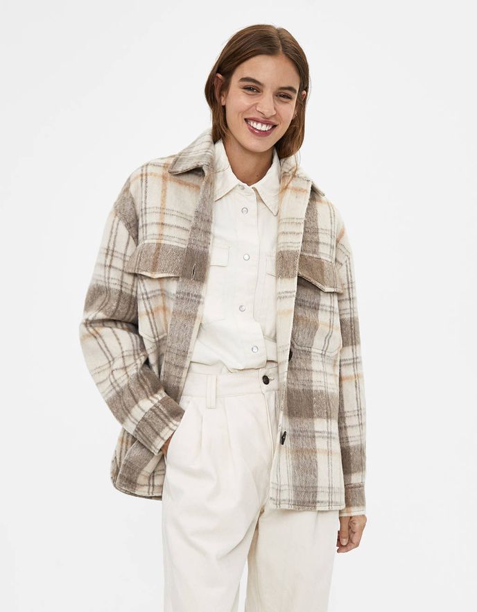 Bershka, 1299 Kč, www.bershka.cz Bershka, 1299 Kč, www.bershka.cz