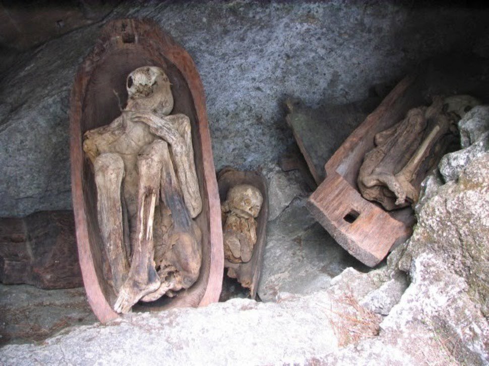 Odlehlá filipínská vesnice Kabayan skrývá zvláštní poklad – ohňové mumie