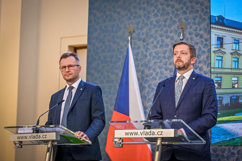 Jednání vlády:Ministr zemědělství Zdeněk Nekula (KDU-ČSL) a ministr vnitra Vít Rakušan (STAN) (27.10.2022)
