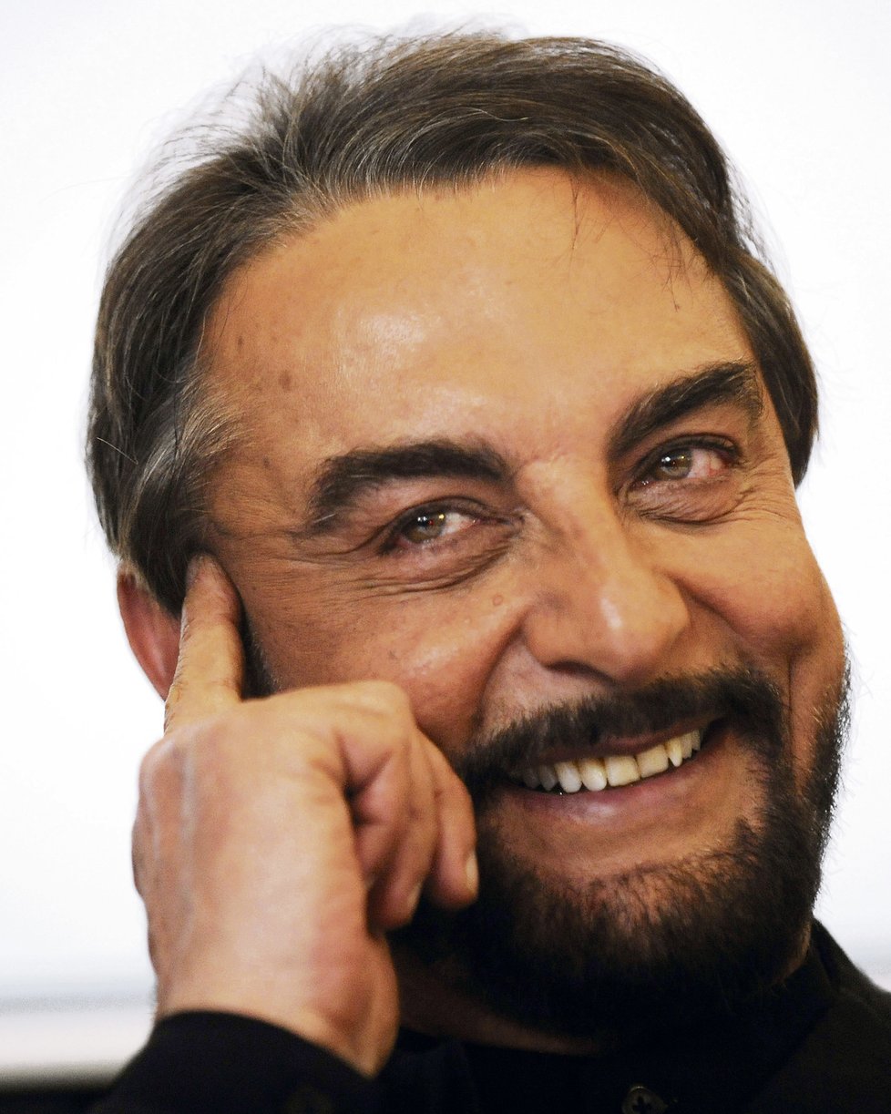 Kabir Bedi