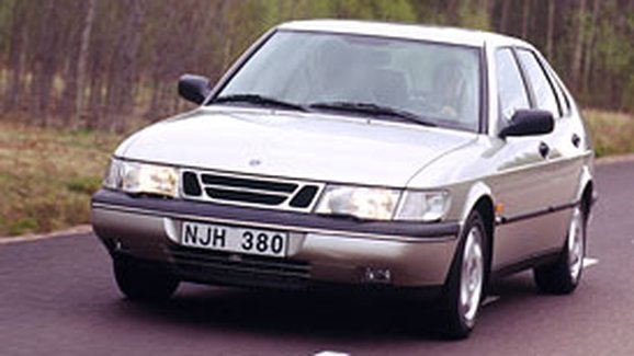 Saab 900 – dvě generace luxusu