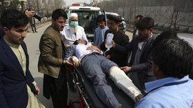 Při výbuchu v Kábulu zemřelo nejméně 27 lidí, desítky lidí jsou zraněny (6.3.2020)