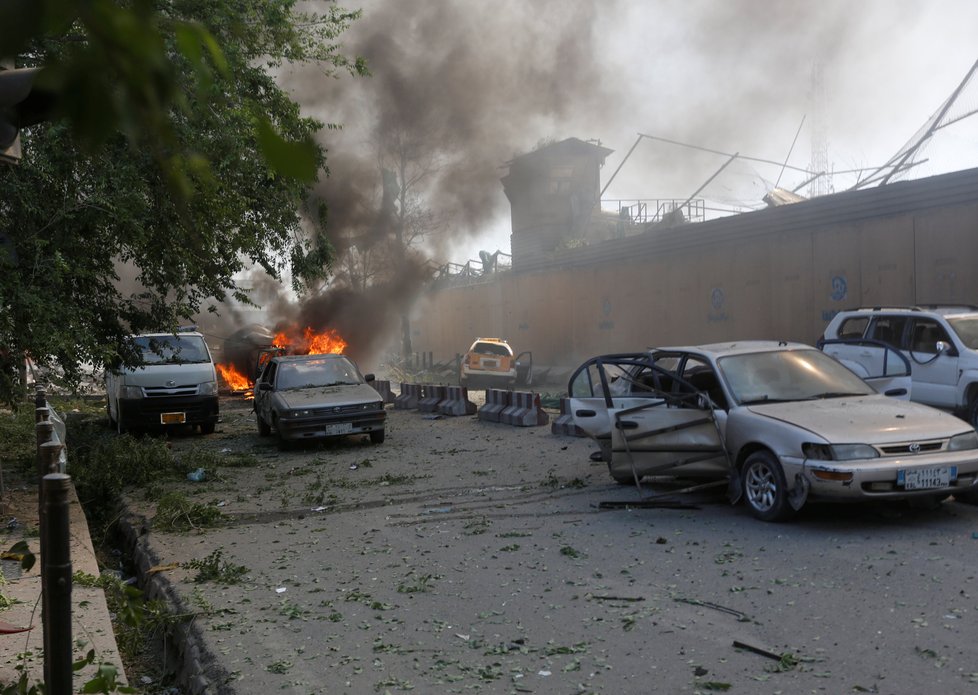Výbuch zasáhl diplomatickou čtvrť a zabil desítky lidí.