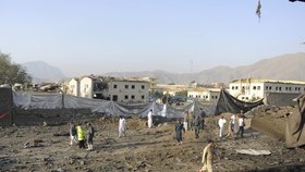 Pumový útok v Kábulu zabil 8 lidí.