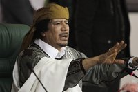 Kaddáfí navrhl rezignaci, rebelové chtějí jeho hlavu