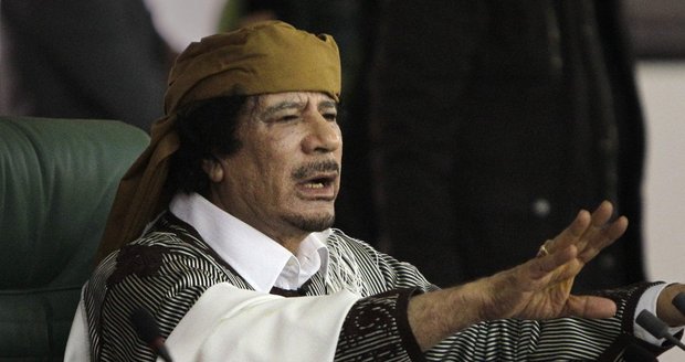 Kaddáfí navrhl rezignaci, rebelové chtějí jeho totální porážku