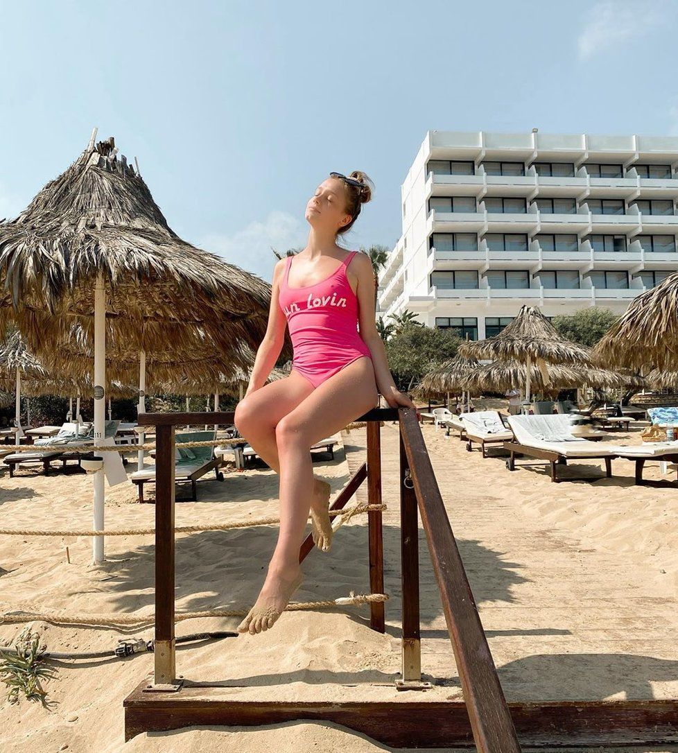 Anna Kadeřávková na dovolené na Kypru