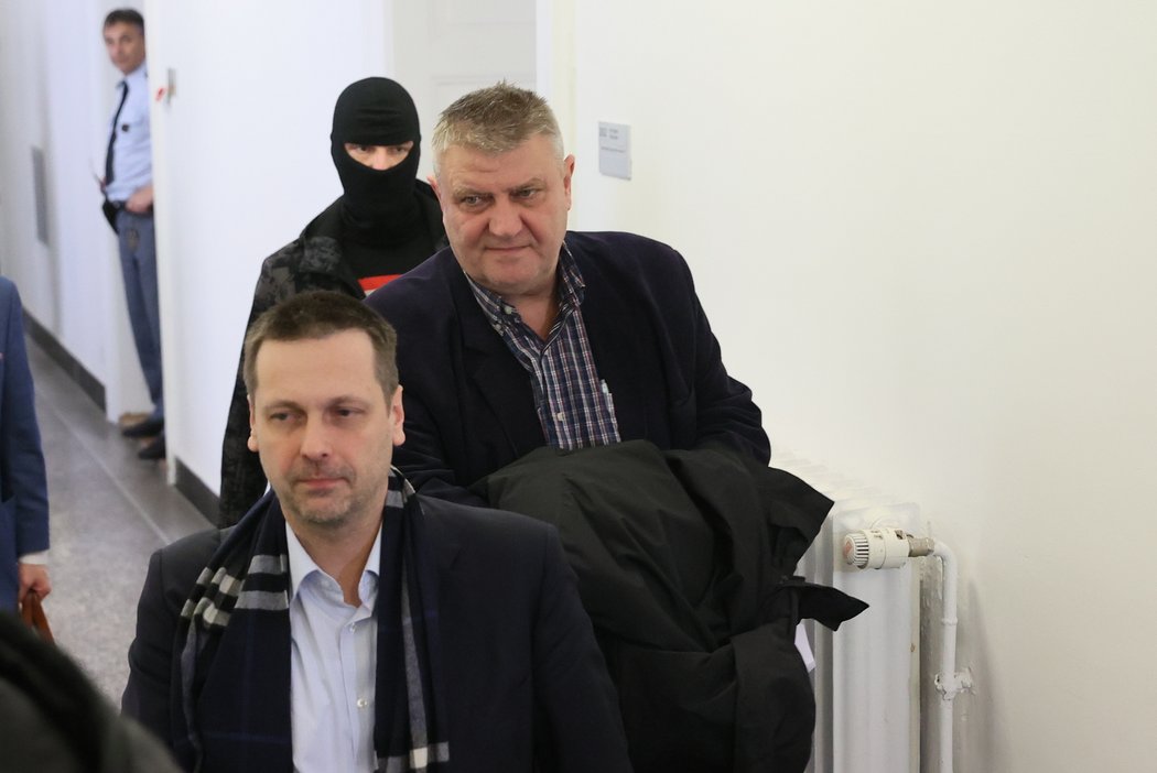 Ivo Kaderku přivedli k vazebnímu soudu.