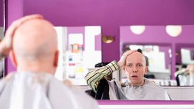 Zažili jste šok při pohledu do zrcadla u kadeřníka? Nenechte si to líbit!