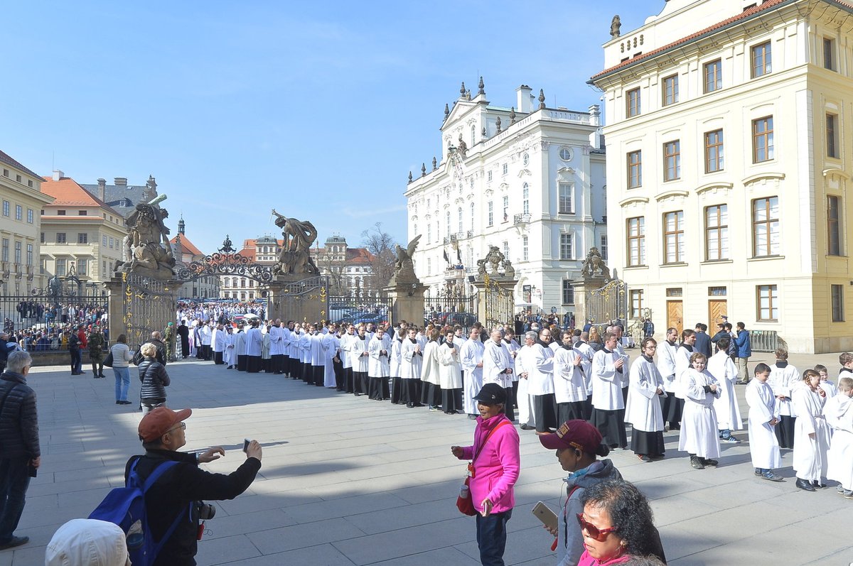 Pohřeb kardinála Miloslava Vlka.