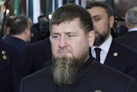 Kadyrov na inauguraci Putina: Úsměvy, ale i spekulace o zdraví. Připravují se na jeho konec?