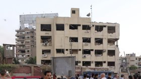 Výbuch v Káhiře zranil několik lidí.