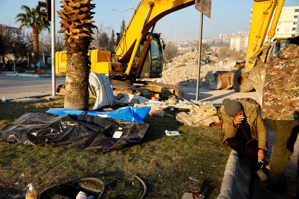 Kahramanmaraş, Turecko: Lidé se vzpamatovávají z ničivého zemětřesení. (14. 2. 2023)