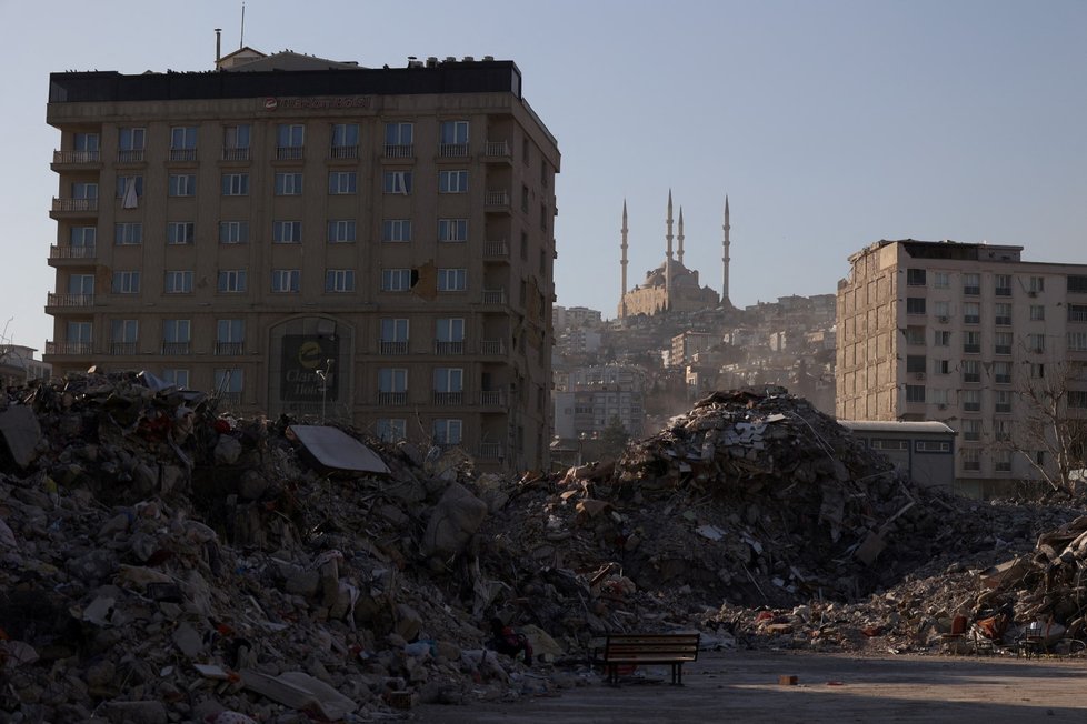 Turecký Kahramanmaraş se vyrovnává se zemětřesením (14. 2. 2023).