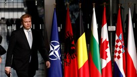 Finský ministr obrany Antti Kaikkonen na jednání ministrů obrany členských států NATO v Bruselu (12. 10. 2022)