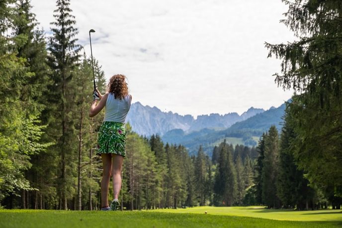 Golfová sezona v oblasti je navíc opravdu dlouhá. Golfová sezona v oblasti je navíc opravdu dlouhá.