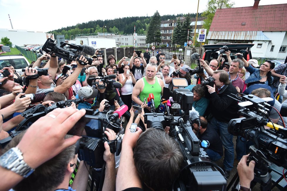 Zeman udělil milost odsouzenému vrahovi Jiřímu Kajínkovi