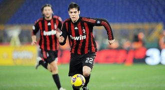 Brazilec Kaká opustil Real Madrid a vrátil se do AC Milán