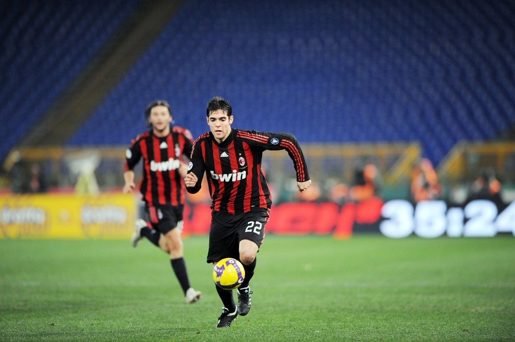 Kaká se vrátil do AC Milán.