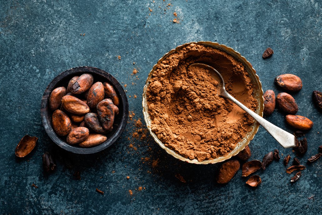 Kohoutům prospěje kakaový prášek, například v podobě lahodného nápoje.