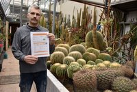 Pěstitel kaktusů Otakar z Orlové stojí nad propastí: Nemá na energie, 100 tisíc dluhu!