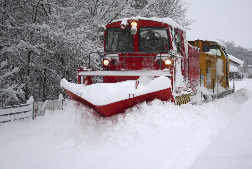 Německo bylo ještě v lednu zavalené i třemi metry sněhu