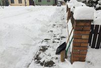 Sníh v Česku zabíjel: 3 lidé dostali při odklízení infarkt, 2 ho nepřežili