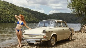 Nádherné kalendáře pro rok 2026: Auta z Boleslavi i odjinud a krásné ženy Nádherné kalendáře pro rok 2026: Auta z Boleslavi i odjinud a krásné ženy