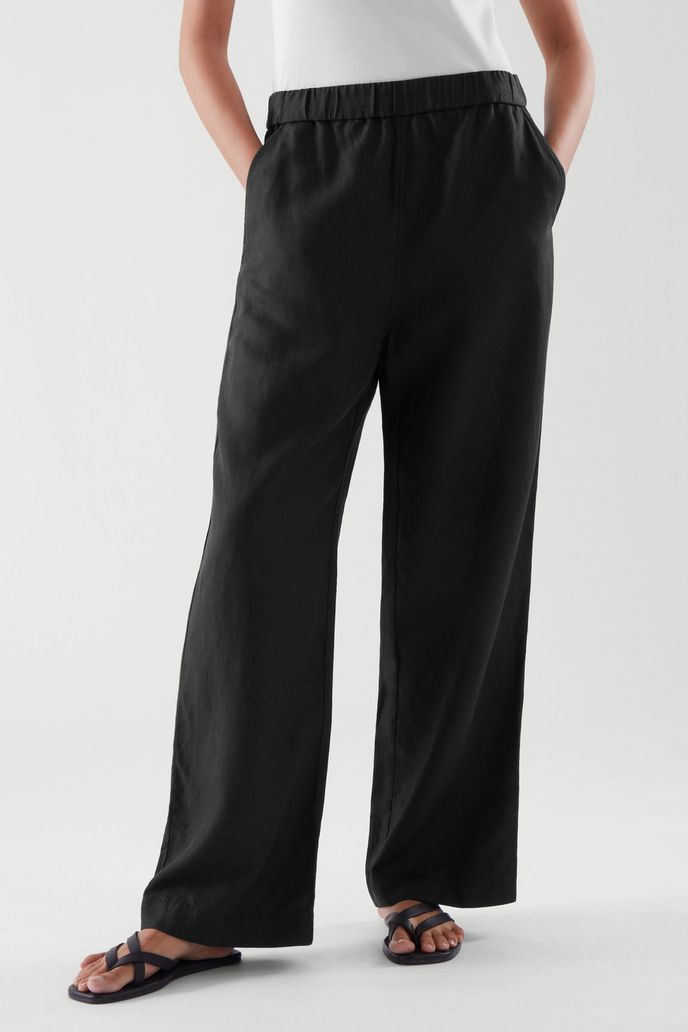 COS, 59 eur, www.cosstores.com COS, 59 eur, www.cosstores.com