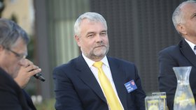 Lídr kandidátky KDU-ČSL, Jaromír Kalina, během předvolební debaty Blesku v Jihlavě