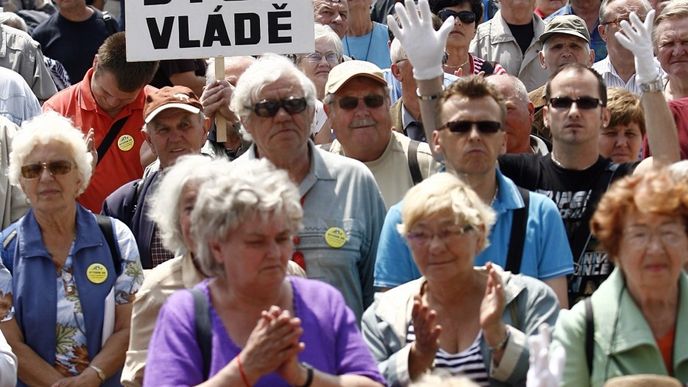 Demonstrace proti Kalouskovi