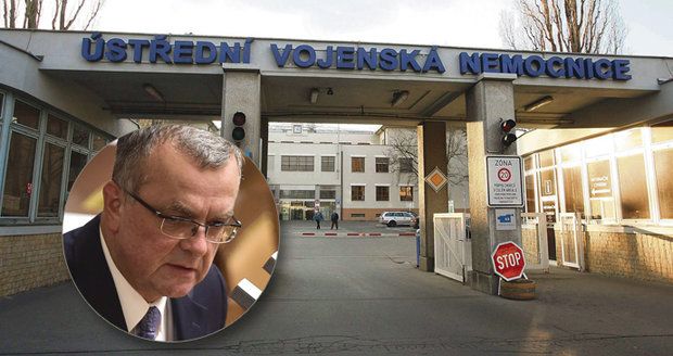 Kalousek skončil na operačním sále: Akutní operace břicha trvala hodiny 