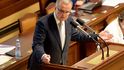 Miroslav Kalousek vyčetl vládě ve Sněmovně, že neví, kam chce směřovat peníze z navrhovaného schodku rozpočtu (23. 6. 2020)