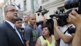 Dorazí i dnes Miroslav Kalousek mezi demonstranty? Blesk vyzpovídal neoblíbeného ministra