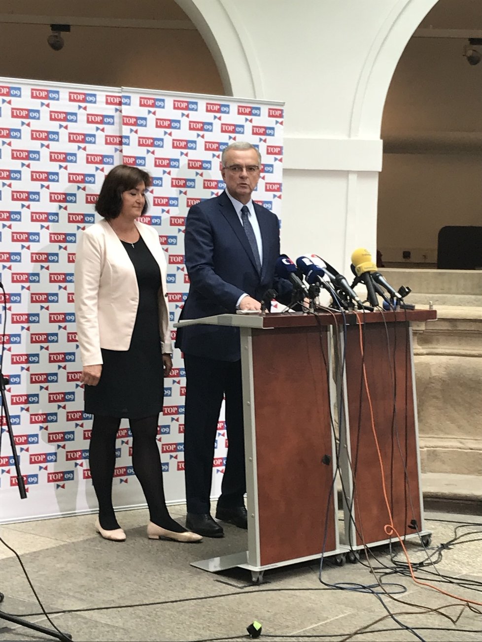 Miroslav Kalousek (TOP 09) na tiskové konferenci před úterním jednáním Sněmovny (22.10.2019)