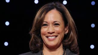 Kamala Harris: Vzor, který potřebují i české ženy a holčičky