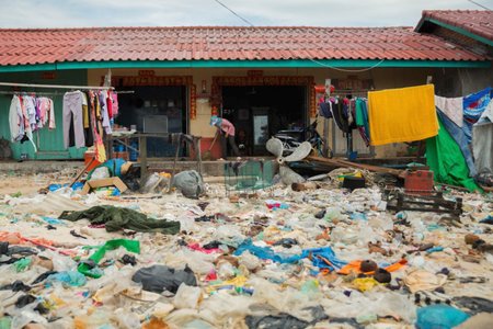 Zbytek provincie Sihanoukville se topí v odpadcích.