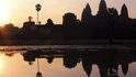 Angkor Wat - komplex chrámů a největší náboženský monument na světě pocházející z 12. století.