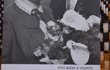 21. leden 1950 - Alenka a Rudolf si řekl »ano« na nové radnici v Ostravě. V kytici měla nevěsta kaly a bramboříky 21. leden 1950 - Alenka a Rudolf si řekl »ano« na nové radnici v Ostravě. V kytici měla nevěsta kaly a bramboříky