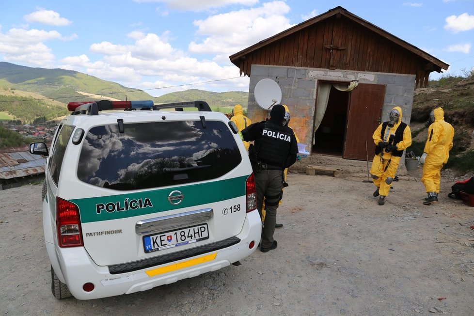 Policejní akce Kamiben, při níž hledali strážci zákona tělo zavražděné ženy. Tu měl sprovodit ze světa její manžel kvůli nevěře.