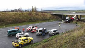 Příčiny a další okolnosti nehody zjišťují policisté.