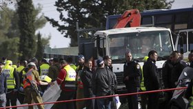 Palestinec najel kamionem do vojáků v Izraeli.