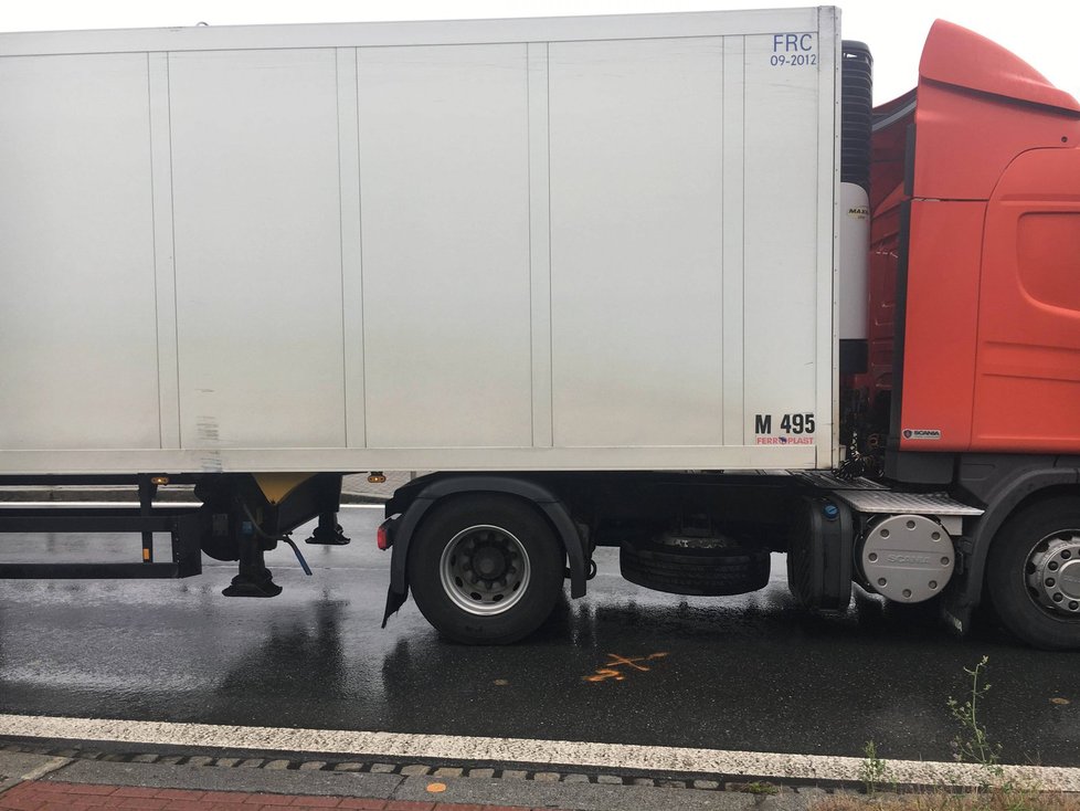 Nehoda kamionu s chodcem v Plzni
