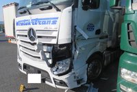Kamioňák na parkovišti nabral kolegu: Orval mu kabinu, škoda 190 tisíc