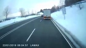 Český řidič kamionu dostal za nebezpečné předjíždění nepravomocný trest odnětí svobody