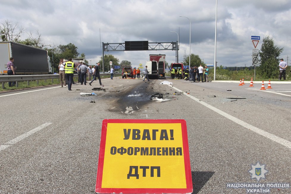 Tragická nehoda českého kamionu na Ukrajině: Po srážce s mikrobusem 10 mrtvých